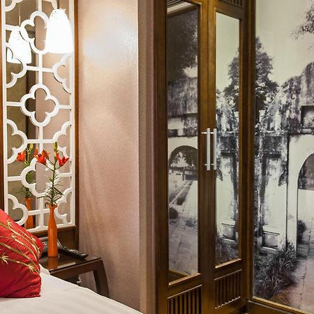 Classy Holiday Hotel & Spa Hanoi Bagian luar foto