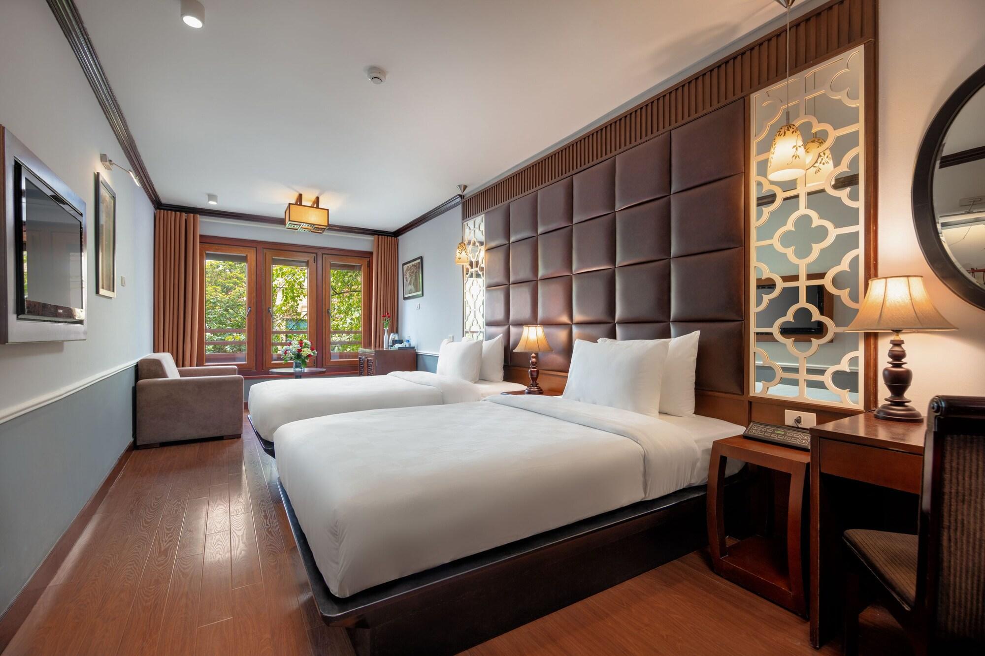 Classy Holiday Hotel & Spa Hanoi Bagian luar foto