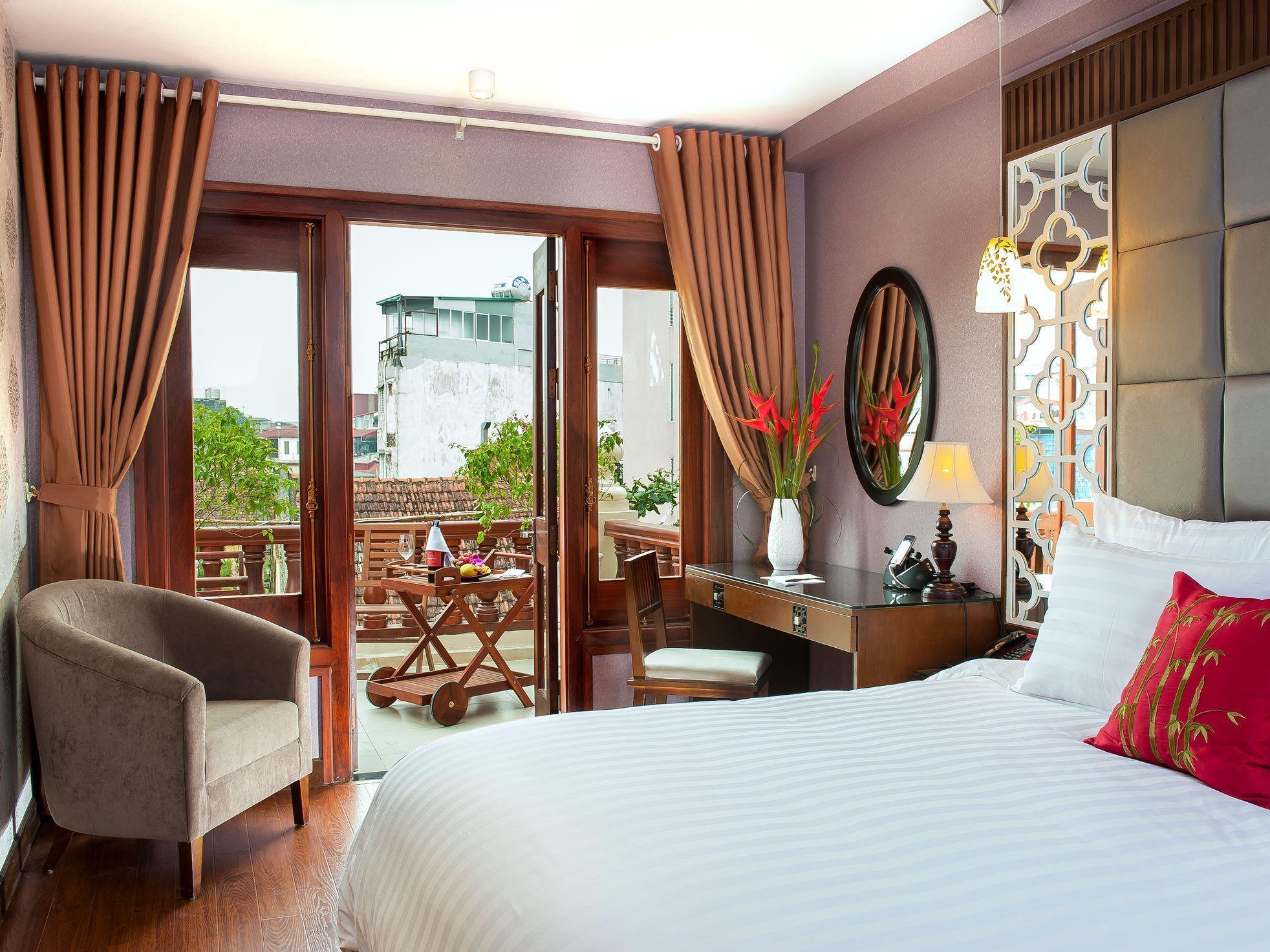 Classy Holiday Hotel & Spa Hanoi Bagian luar foto
