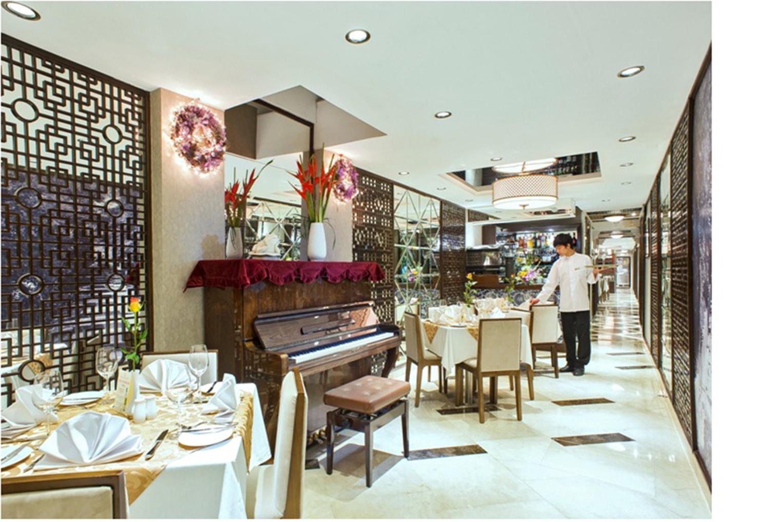 Classy Holiday Hotel & Spa Hanoi Bagian luar foto