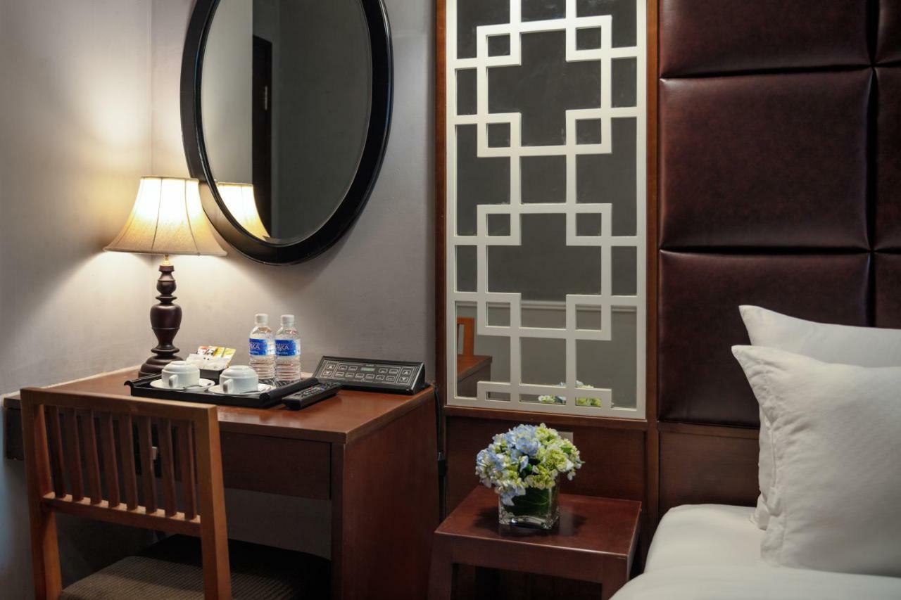 Classy Holiday Hotel & Spa Hanoi Bagian luar foto