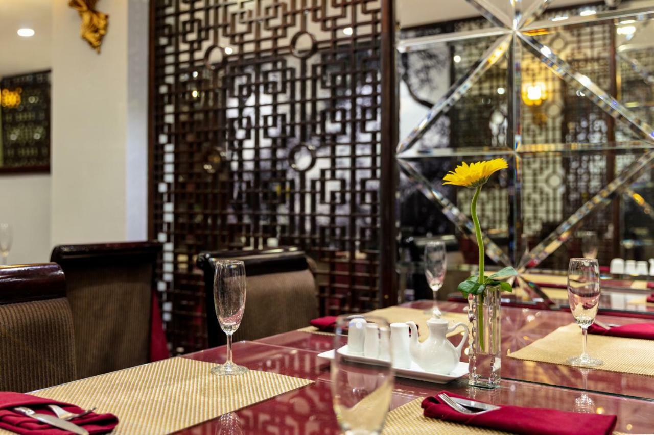 Classy Holiday Hotel & Spa Hanoi Bagian luar foto